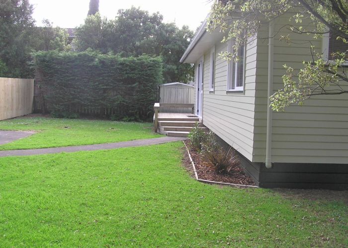  at 2/93 Hobsonville Road, West Harbour, Auckland