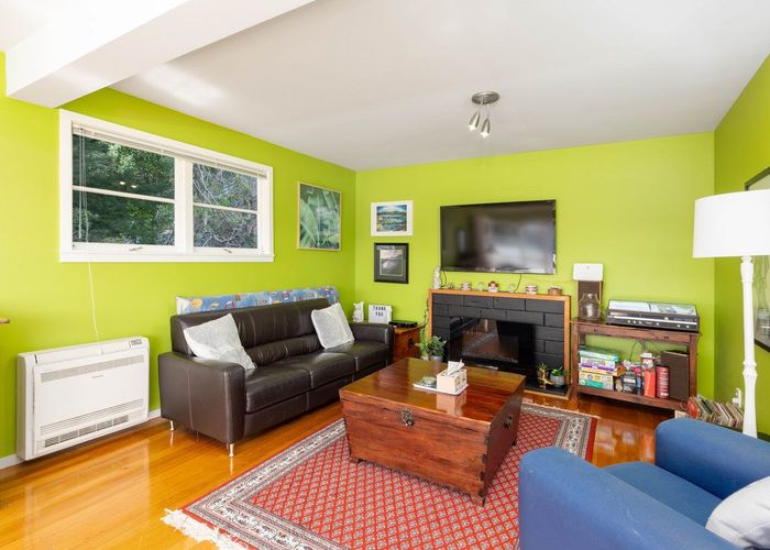  at 38 Bayview Road, Charteris Bay, Governors Bay