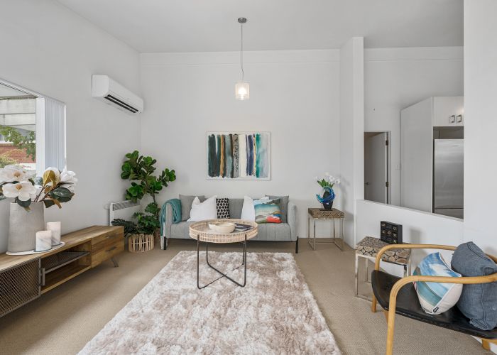  at 1/11 Rewiti Avenue, Takapuna, Auckland