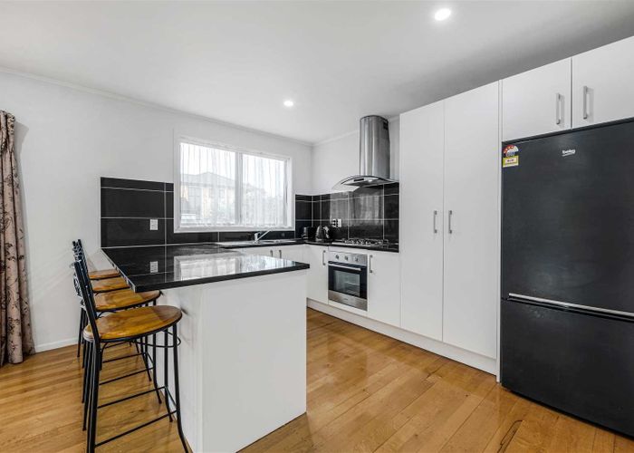  at 11 Sunnyside Crescent, Papatoetoe, Manukau City, Auckland