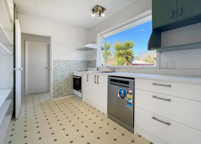  at 71 Chillcot Road, Henderson, Waitakere City, Auckland
