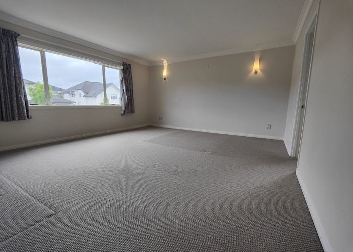  at 6 Beggs Way, Flat Bush, Manukau City, Auckland