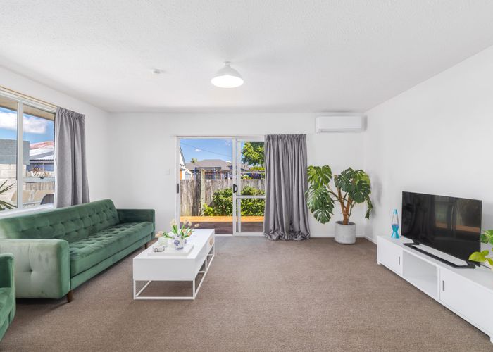  at 1/12 Bonar Place, Woolston, Christchurch City, Canterbury