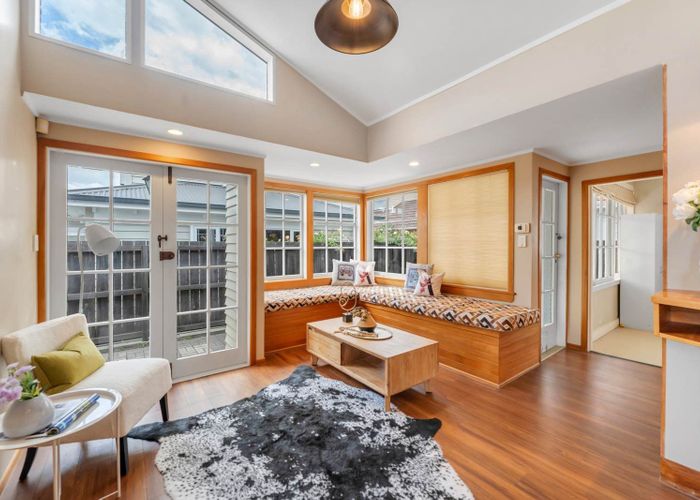  at 17 Queensway, Three Kings, Auckland City, Auckland