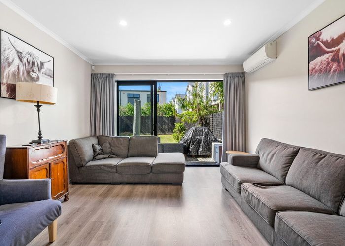  at 8/6 Onekiritea Road, Hobsonville, Waitakere City, Auckland