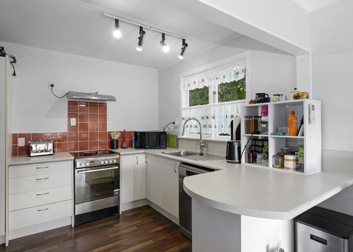  at 7 Zeala Grove, Stokes Valley, Lower Hutt, Wellington