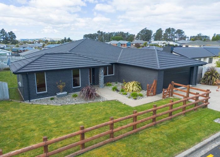  at 10 Hilltop Crescent, Corstorphine, Dunedin, Otago