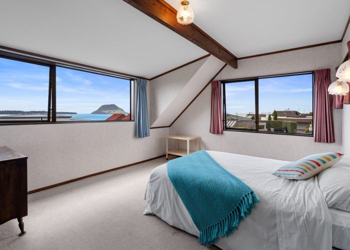  at 4 Aylesbury Terrace, Otumoetai, Tauranga