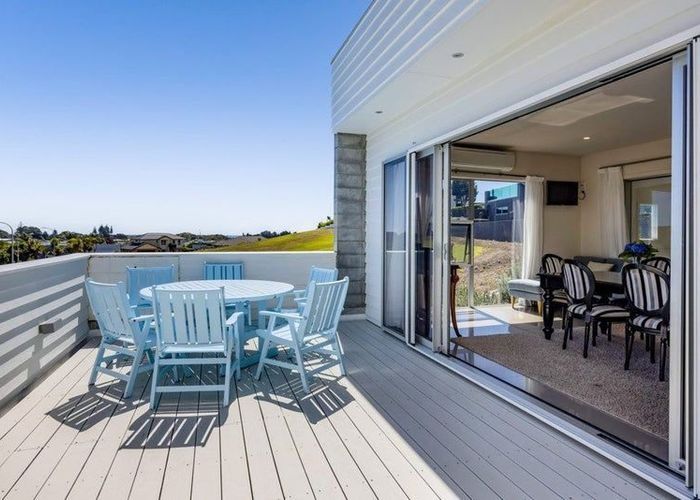 at 16 Links Drive, Waiwhakaiho, New Plymouth, Taranaki