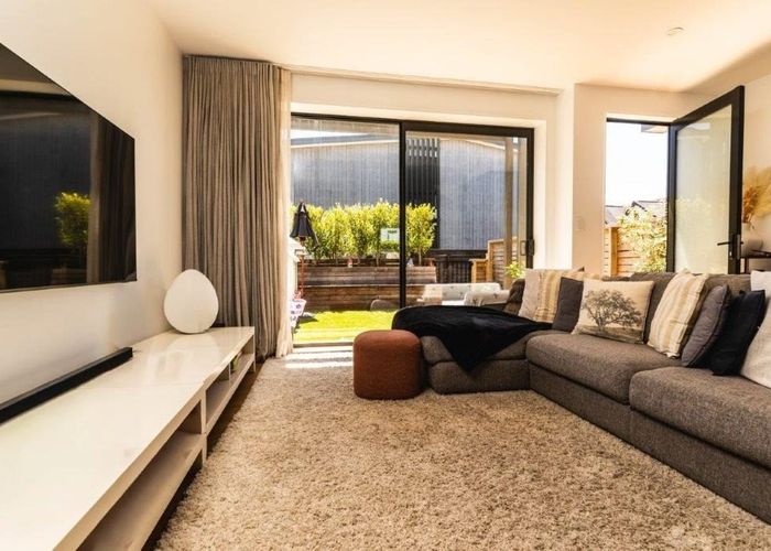  at 16/37 Saint Vincent Avenue, Remuera, Auckland