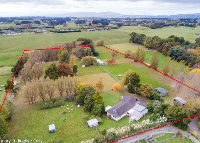  at 660B Roberts Line, Kelvin Grove, Palmerston North