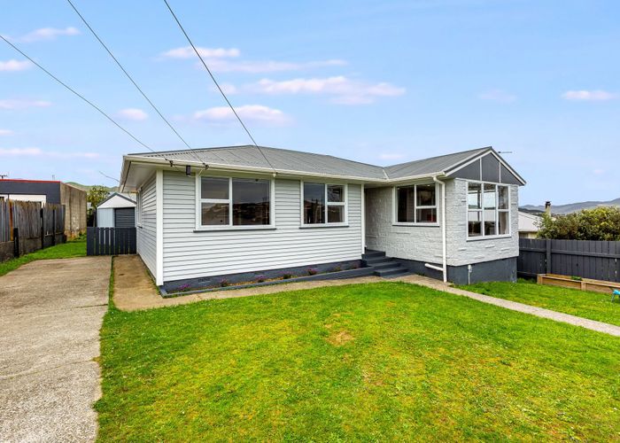  at 100 Castor Crescent, Cannons Creek, Porirua, Wellington