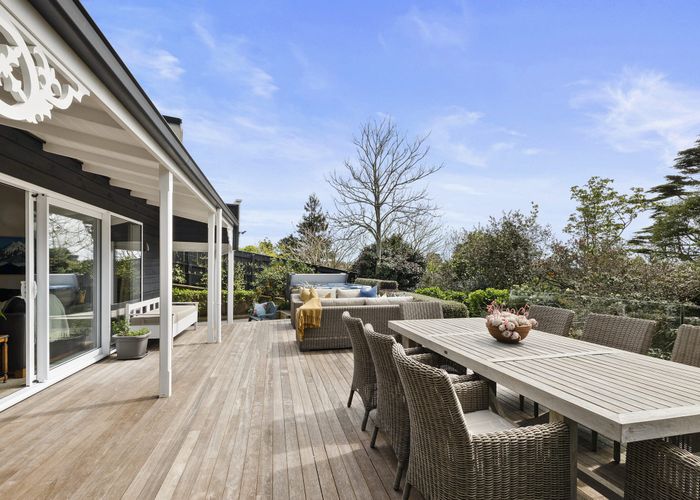  at 10A Sequoia Grove, Merrilands, New Plymouth