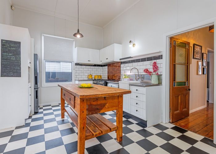  at 16 Worcester Street, West End, Palmerston North