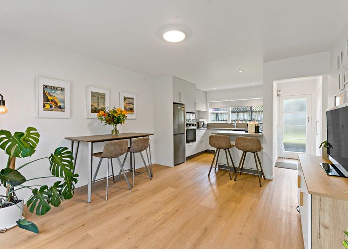  at 2/16 Lancing Road, Sandringham, Auckland City, Auckland