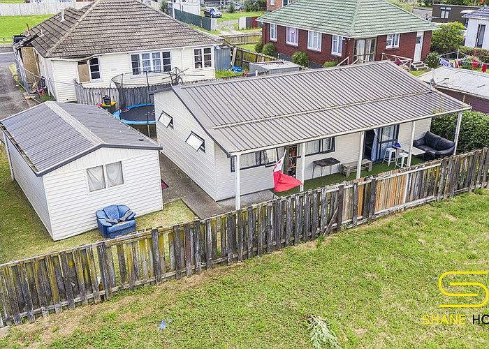  at 16 Waipapa Crescent, Otara, Auckland