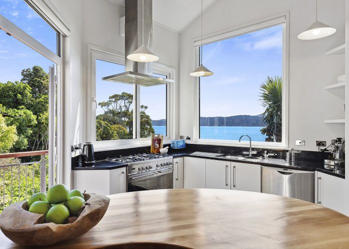  at 7 Fettes Crescent, Seatoun, Wellington
