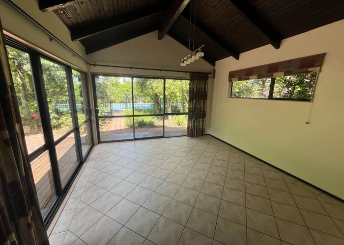 at 2 Waipuia Place, Greenhithe, Auckland