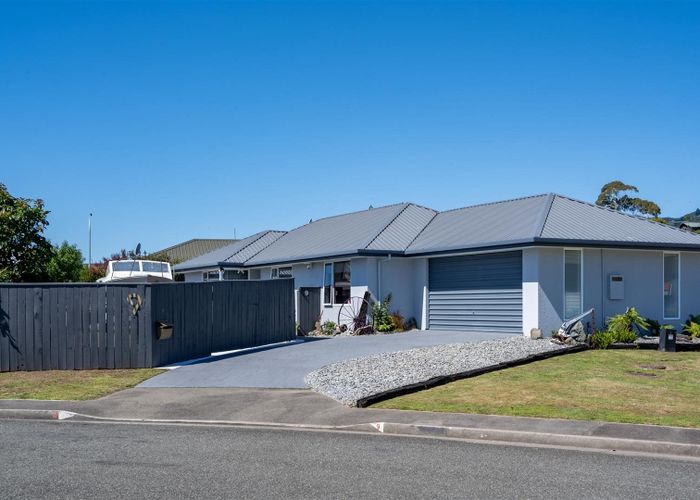  at 9 Vining Crescent, Stoke, Nelson, Nelson / Tasman