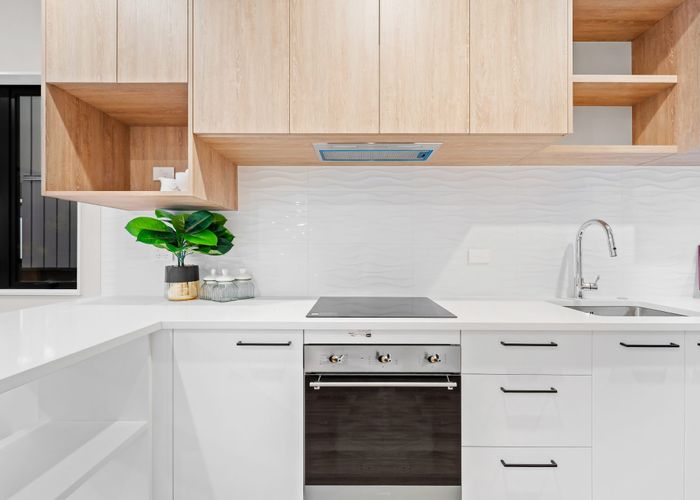  at 20 Don Oliver Lane, Glen Eden, Waitakere City, Auckland