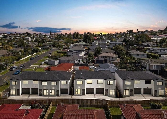 at 72A Howe Street, Howick, Manukau City, Auckland