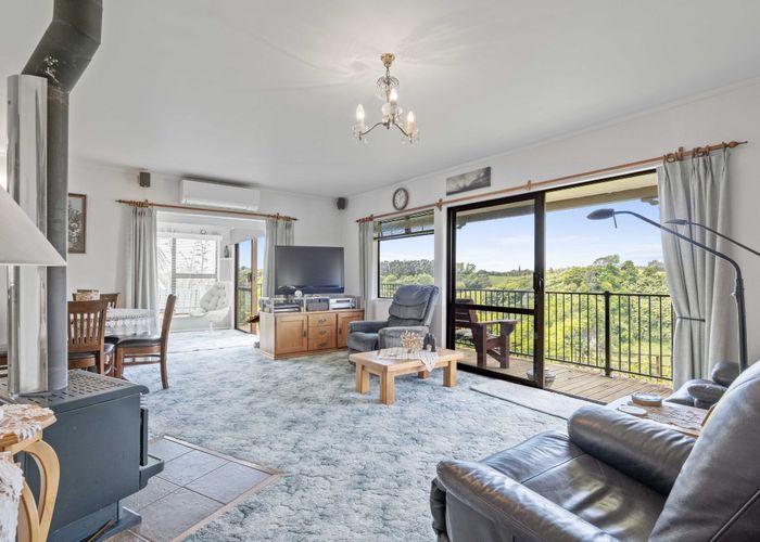  at 5C Lindaver Grove, Merrilands, New Plymouth