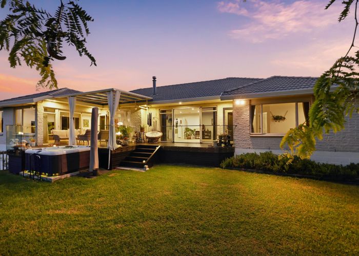  at 22 Windfall Grove, Greenhithe, North Shore City, Auckland