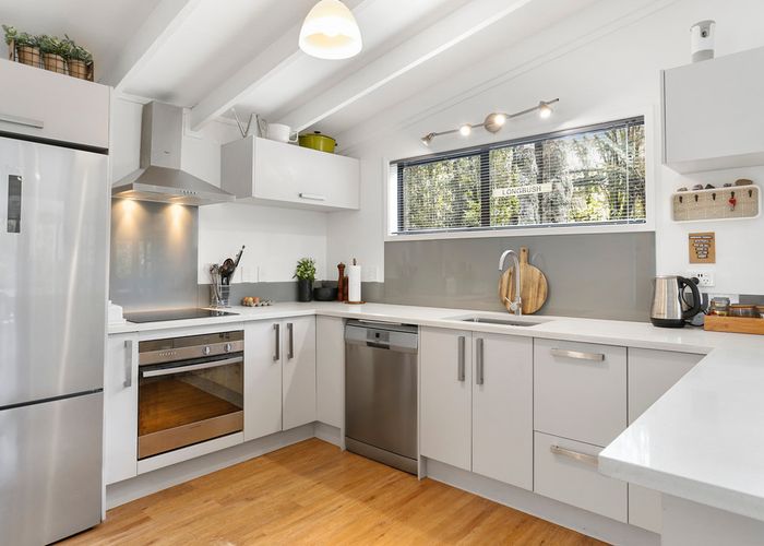 at 759 Scenic Drive, Henderson Valley, Auckland