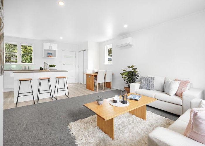  at 24 Glenview Terrace, Glenview, Hamilton