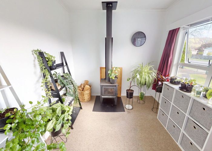  at 11 Roberts Avenue, Aramoho, Whanganui, Manawatu / Whanganui