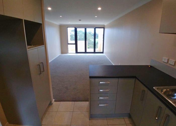  at 16/5 Monte Cassino Place, Birkenhead, North Shore City, Auckland