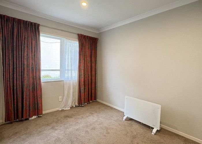  at 2/32 Watea Street, Sandringham, Auckland City, Auckland