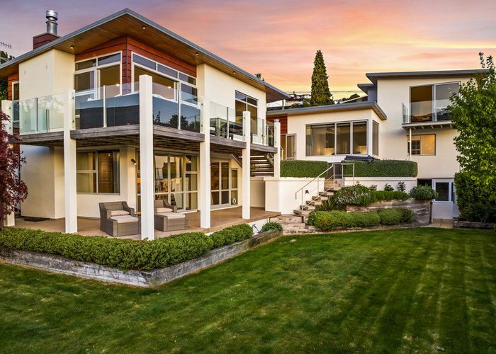  at 497 Peninsula Road, Kelvin Heights, Queenstown