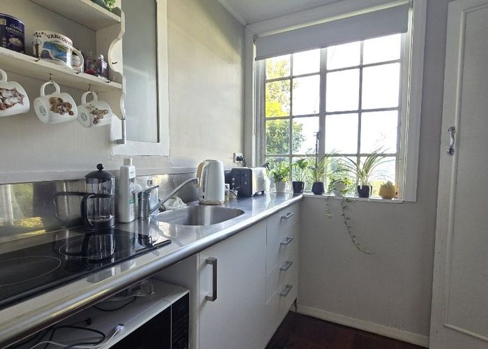  at 51B Barnard Street (Lower), Wadestown, Wellington, Wellington