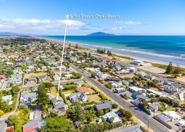  at 6 Toi Street, Otaki Beach, Kapiti Coast, Wellington