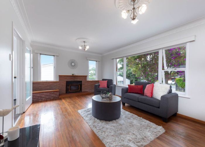  at 35 Sturges Road, Henderson, Waitakere City, Auckland