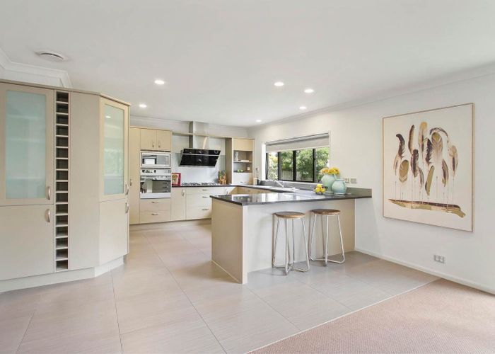  at 9 Wye Oak Drive, Schnapper Rock, Auckland