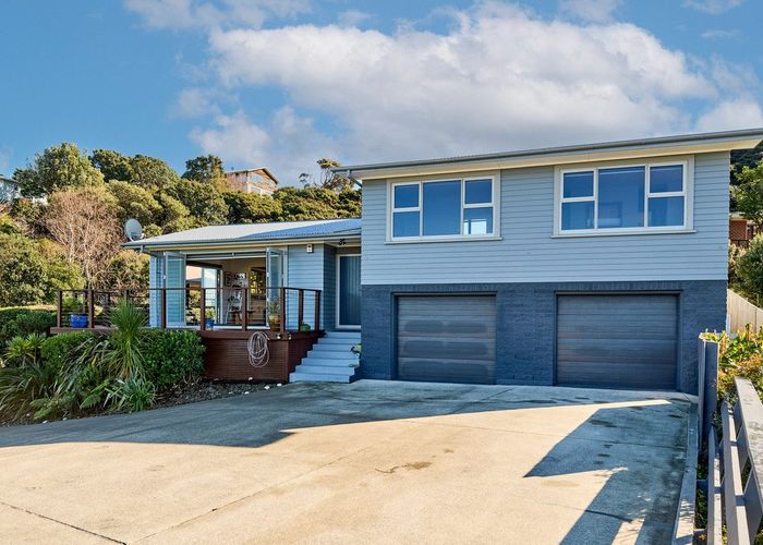  at 92 Mana View Road, Paremata, Porirua, Wellington