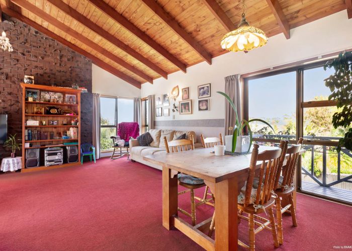  at 2/32 Montclair Rise, Browns Bay, Auckland