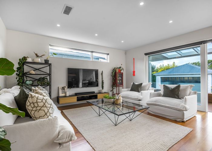  at 20 Calgary Street, Sandringham, Auckland City, Auckland