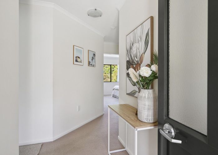  at 31/42 Main Road, Tawa, Wellington
