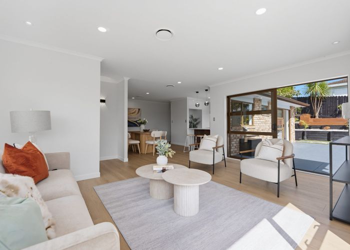  at 8 Caldecote Place, Flat Bush, Manukau City, Auckland