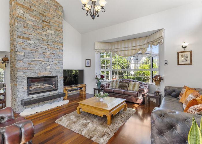  at 74 Travis View Drive, Fairview Heights, North Shore City, Auckland