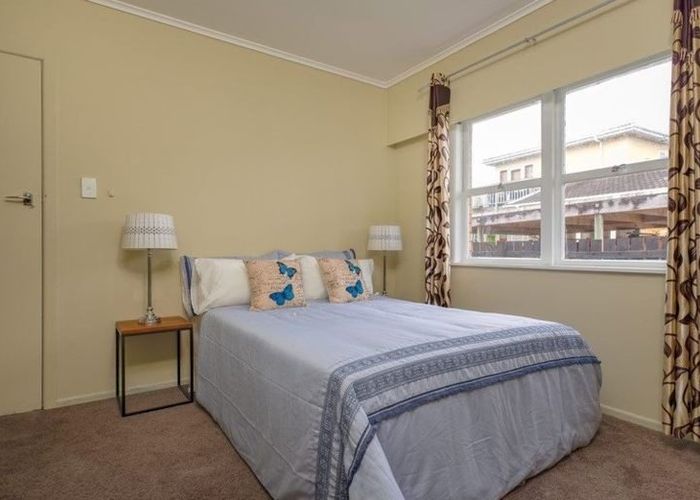  at 2/23 Alexander Avenue, Papatoetoe, Manukau City, Auckland