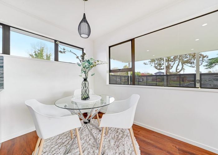  at 2/8 Kirrama Place, Conifer Grove, Takanini