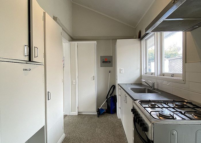  at 846D Manukau Road, Royal Oak, Auckland