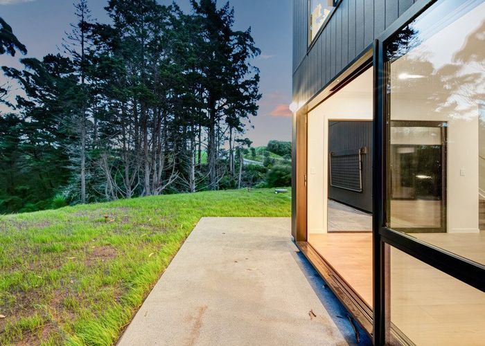  at 32 Ara Hills Drive, Orewa, Rodney, Auckland