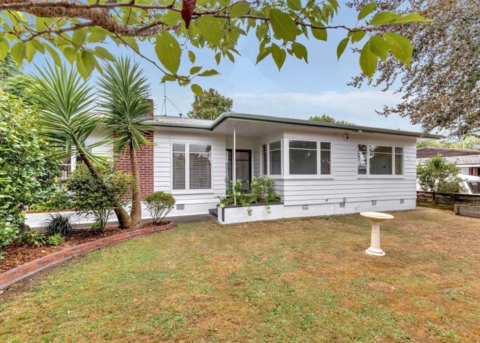  at 6 Trent Avenue, Hokowhitu, Palmerston North