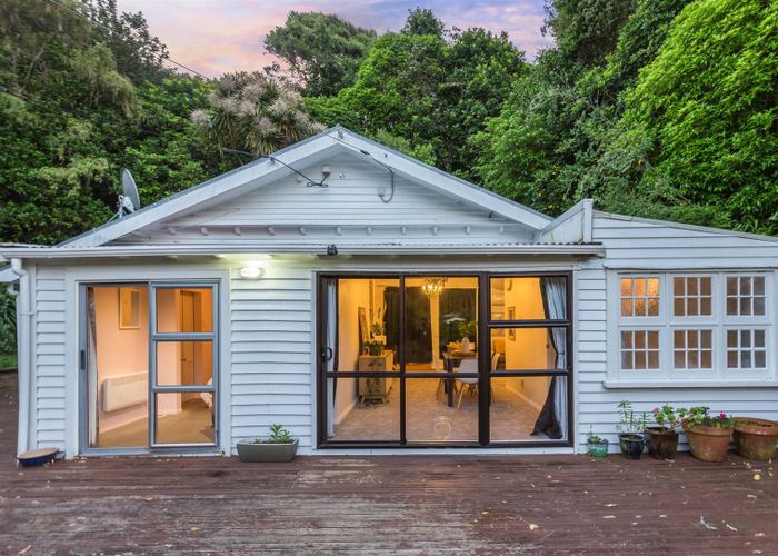  at 1/45 Airlie Road, Plimmerton, Porirua, Wellington