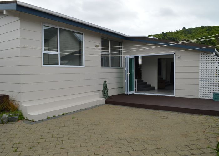  at 25 Rembrandt Avenue, Tawa, Wellington